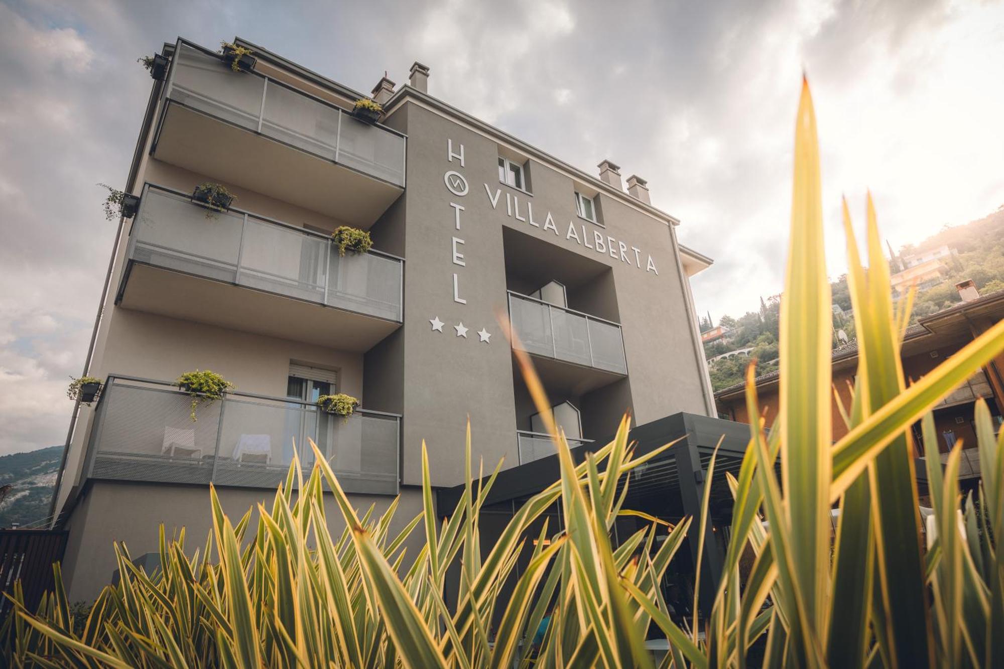 Hotel Villa Alberta ناغو المظهر الخارجي الصورة